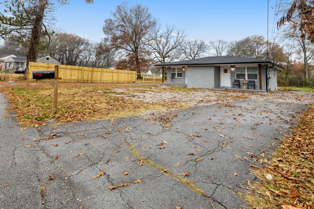 1579-1581 Burns Avenue, Chattanooga, TN 37412