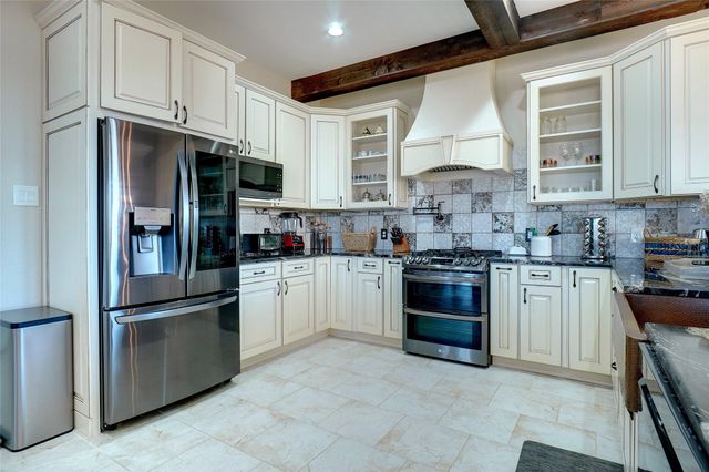 9033 Quarry Hill Court, Fort Worth, TX 76179