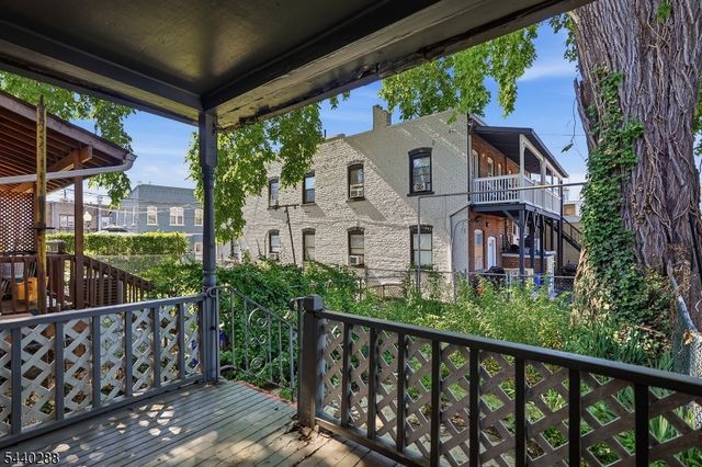 224 E 2Nd St, Bound Brook Boro, NJ 08805
