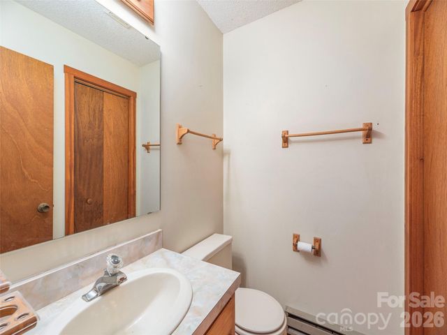 1575 Red Maple Drive, Waynesville, NC 28785