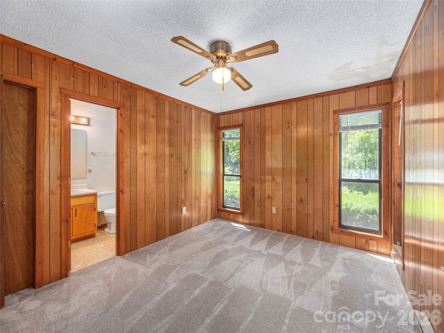 1575 Red Maple Drive, Waynesville, NC 28785