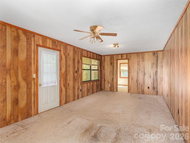 1575 Red Maple Drive, Waynesville, NC 28785