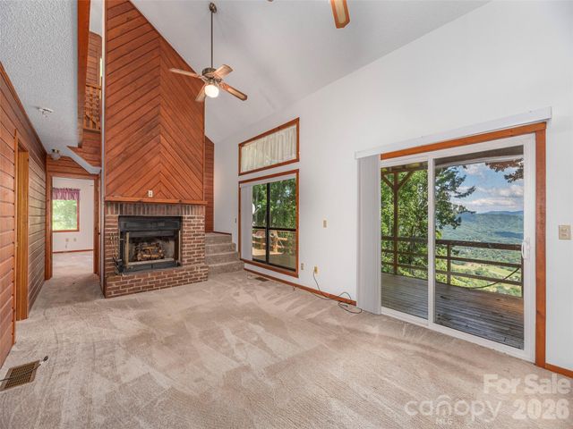 1575 Red Maple Drive, Waynesville, NC 28785