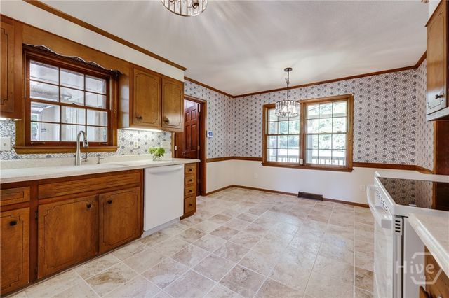 100 Robin Road, Athens, GA 30605