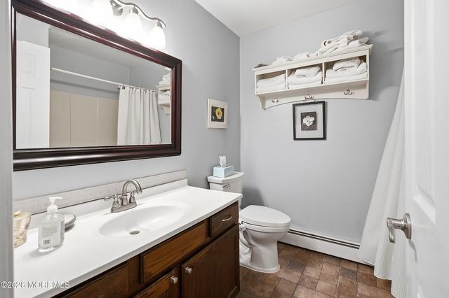 2017 3rd Avenue, Toms River, NJ 08757
