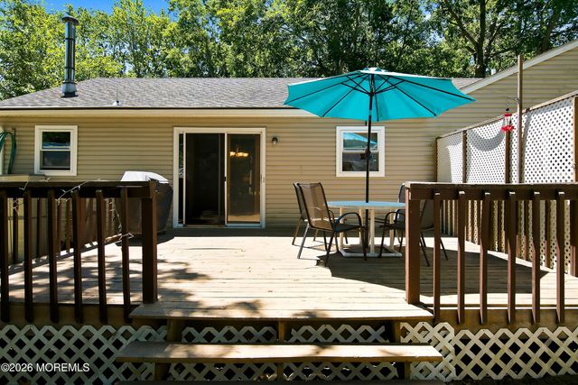 2017 3rd Avenue, Toms River, NJ 08757