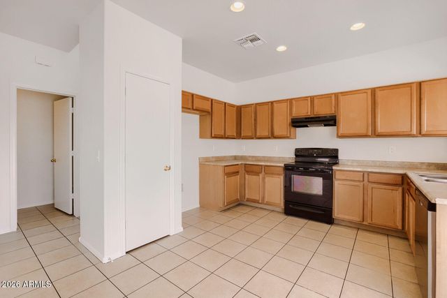 3710 W BURGESS Lane, Phoenix, AZ 85041