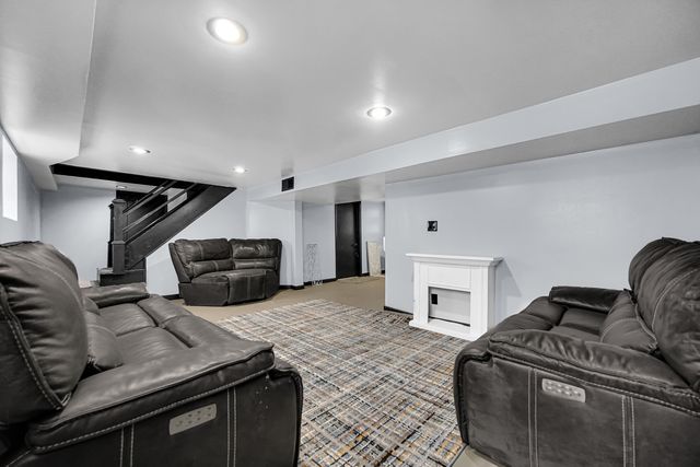 11351 S Wallace Street, Chicago, IL 60628