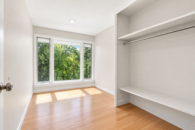 42 Farview Ave, Shrewsbury, MA 01545