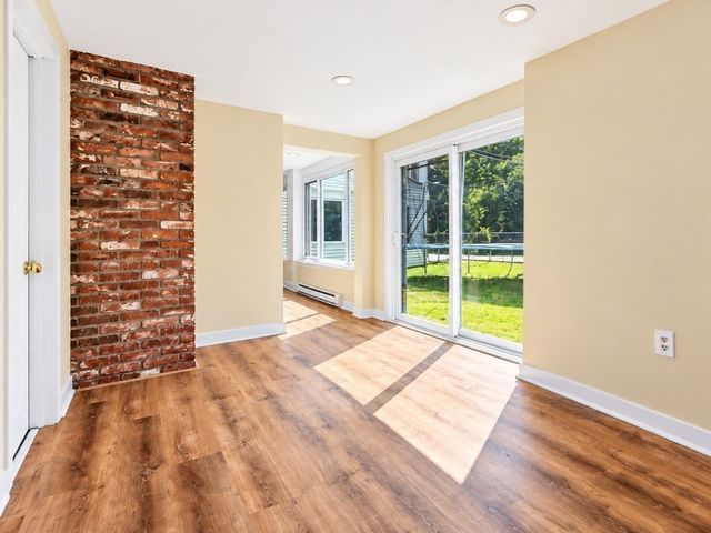 42 Farview Ave, Shrewsbury, MA 01545
