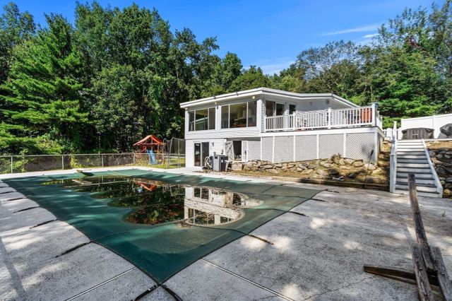 42 Farview Ave, Shrewsbury, MA 01545