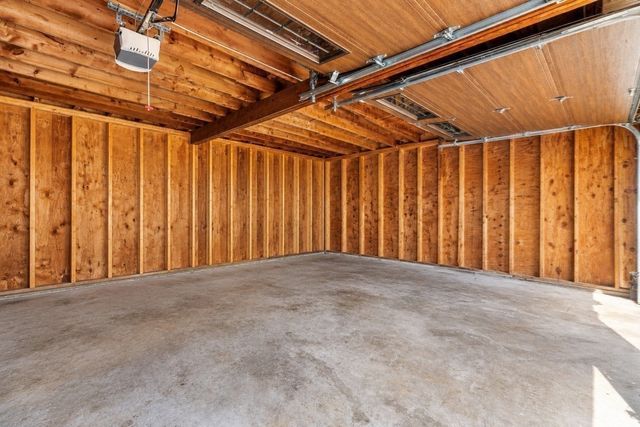 42 Farview Ave, Shrewsbury, MA 01545
