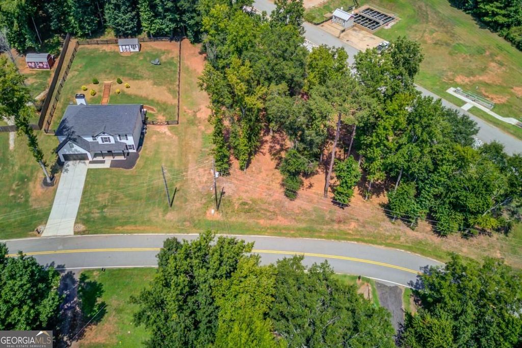 731 Peachtree Road, Jefferson, GA 30549 — photo 2