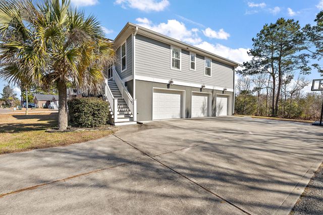 1512 Eagle Landing Boulevard, Hanahan, SC 29410