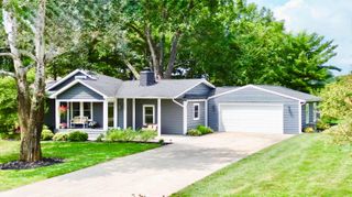 1300 W Choctaw Drive, London, OH 43140