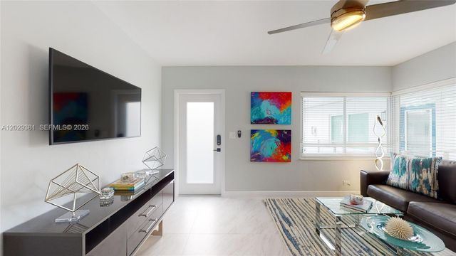 508 Hendricks Isle 3, Fort Lauderdale, FL 33301