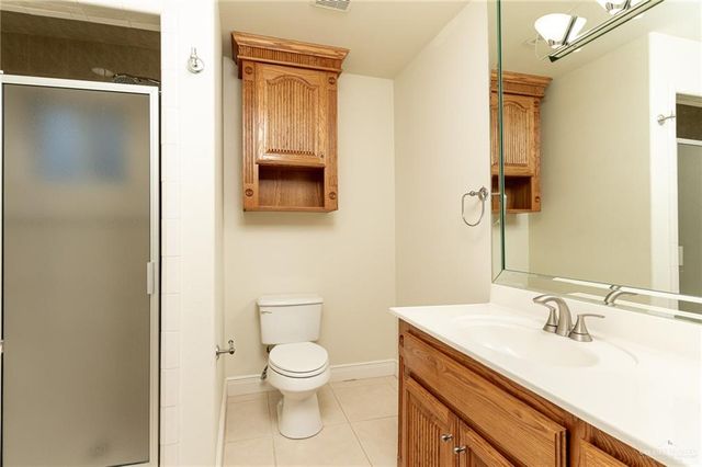 5501 N 8th Street, Mcallen, TX 78504