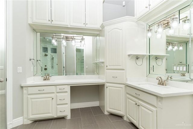 5501 N 8th Street, Mcallen, TX 78504