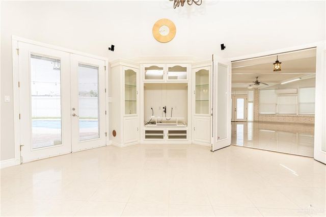 5501 N 8th Street, Mcallen, TX 78504