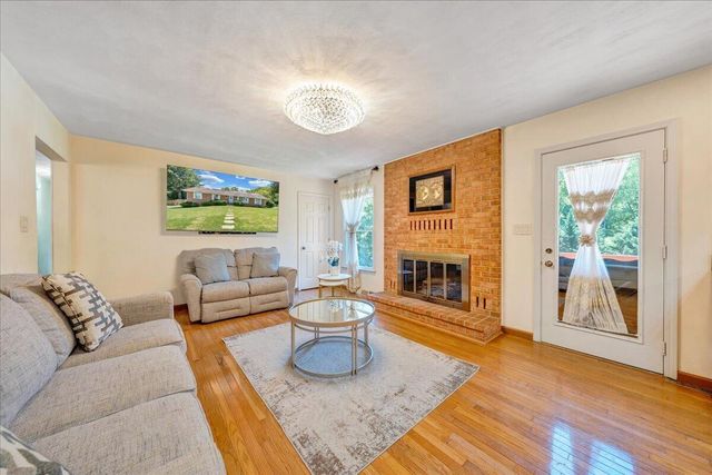 4434 Rosecrest RD, Roanoke, VA 24018