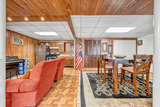 4434 Rosecrest RD, Roanoke, VA 24018