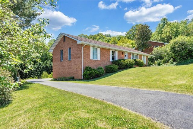 4434 Rosecrest RD, Roanoke, VA 24018