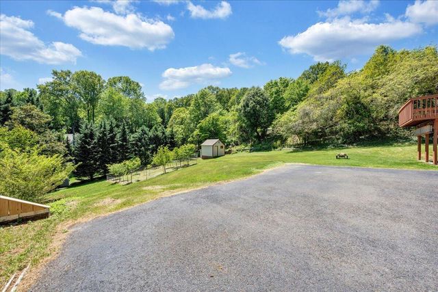 4434 Rosecrest RD, Roanoke, VA 24018