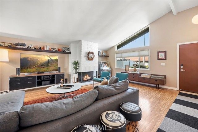 3318 Wyoming Circle, Costa Mesa, CA 92626