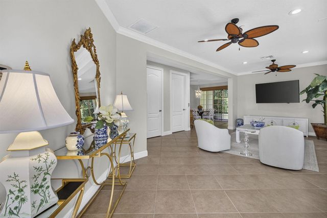 222 Tresana Boulevard 44, Jupiter, FL 33478