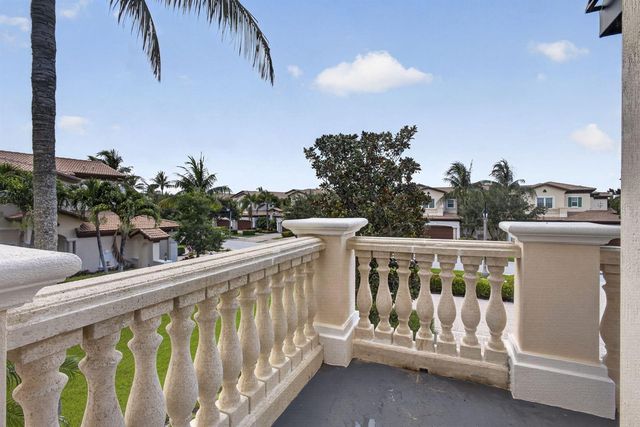 222 Tresana Boulevard 44, Jupiter, FL 33478