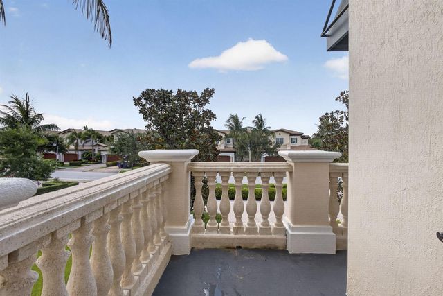 222 Tresana Boulevard 44, Jupiter, FL 33478