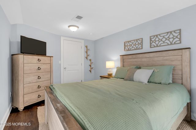 52 Embury Avenue, Ocean Grove, NJ 07756