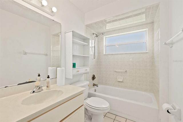 4 RAINSTONE LANE, Palm Coast, FL 32164