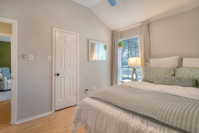 1665 N Valley Parkway, Lewisville, TX 75077