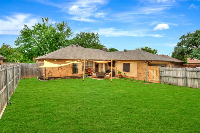 1665 N Valley Parkway, Lewisville, TX 75077