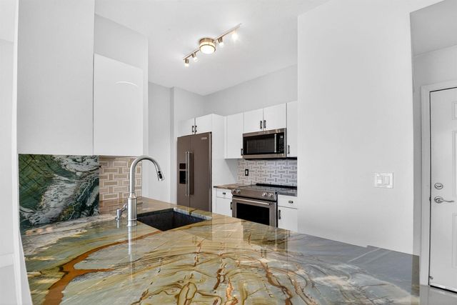 100 NE 6th Street Ph 704, Boynton Beach, FL 33435