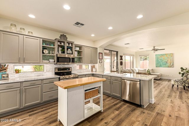 7622 E GLOBEMALLOW Lane, Gold Canyon, AZ 85118