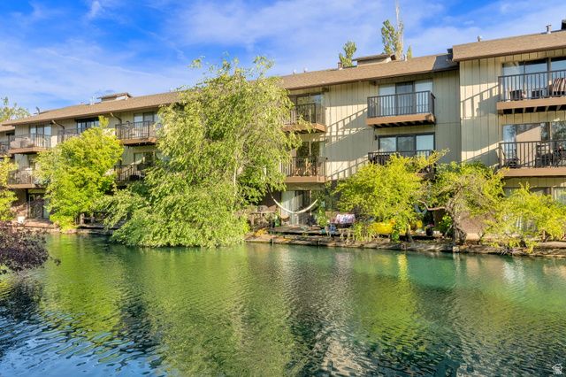 4720 S WOODDUCK LN, Millcreek, UT 84117