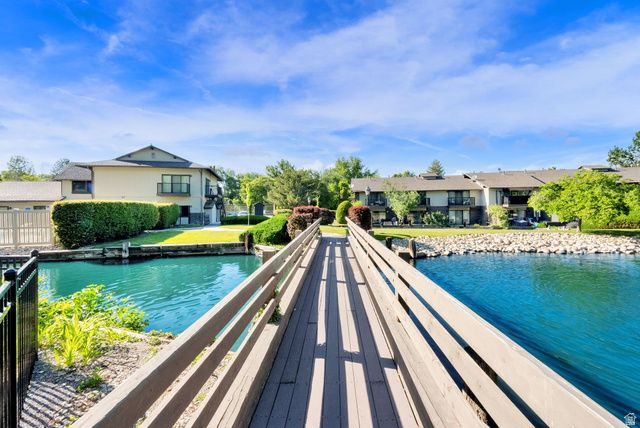 4720 S WOODDUCK LN, Millcreek, UT 84117