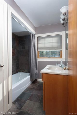 541 Cloverlawn Street, East China Township, MI 48054