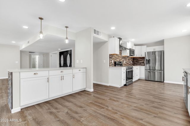 10831 E Sunnydale Drive, Sun Lakes, AZ 85248