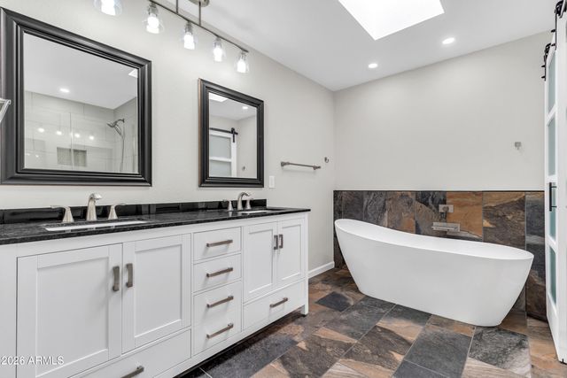 10831 E Sunnydale Drive, Sun Lakes, AZ 85248