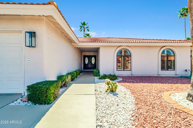10831 E Sunnydale Drive, Sun Lakes, AZ 85248