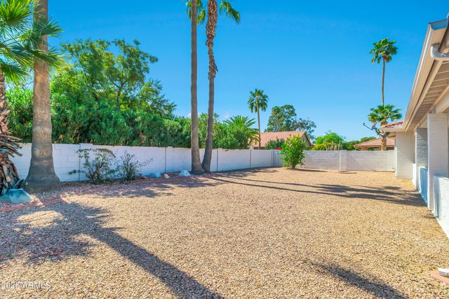 10831 E Sunnydale Drive, Sun Lakes, AZ 85248