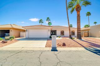 10831 E Sunnydale Drive, Sun Lakes, AZ 85248