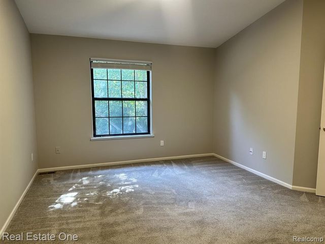 7219 Danbrooke Court, West Bloomfield, MI 48322