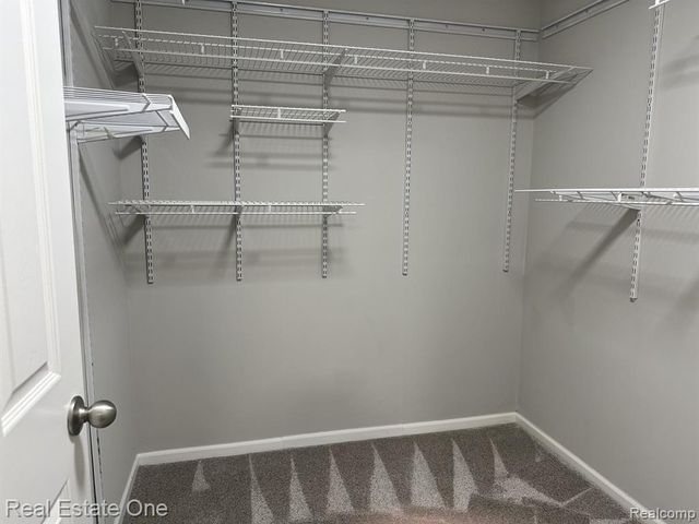 7219 Danbrooke Court, West Bloomfield, MI 48322