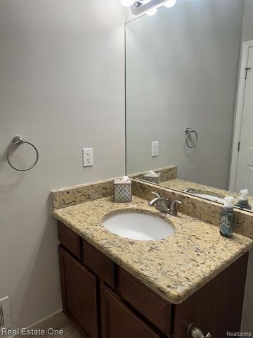 7219 Danbrooke Court, West Bloomfield, MI 48322