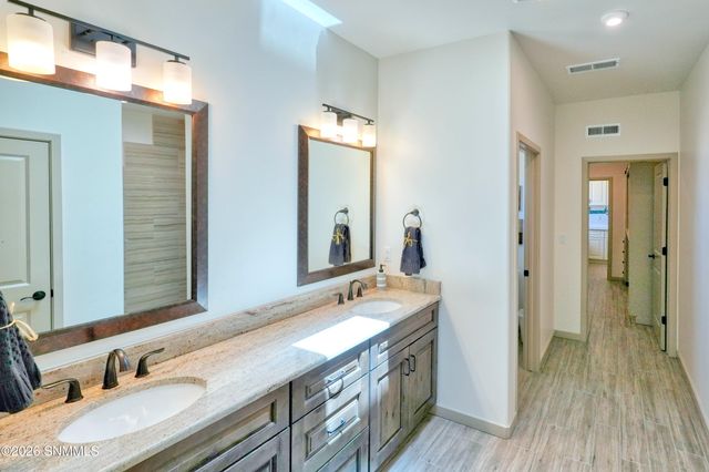 8048 Willow Bloom Circle, Las Cruces, NM 88007