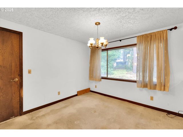 2105 Se 132ND Ct, Vancouver, WA 98683